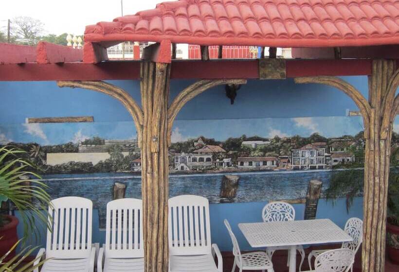 پانسیون Chalet San Carlos