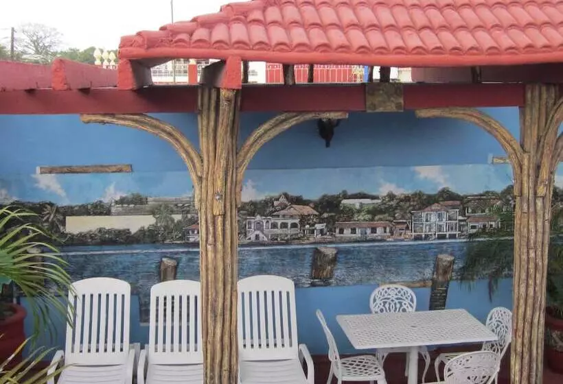 پانسیون Chalet San Carlos