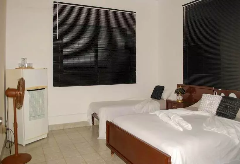 پانسیون Chalet San Carlos