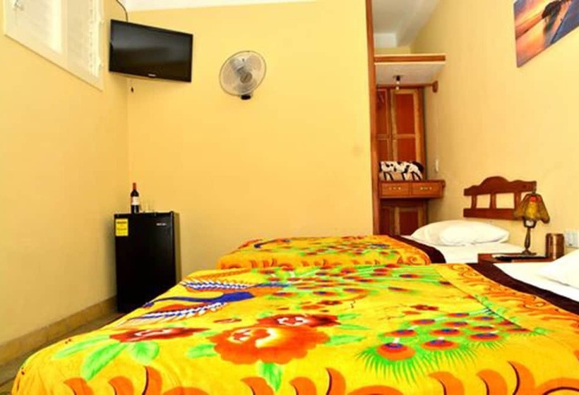 پانسیون Hostal Santa Teresa