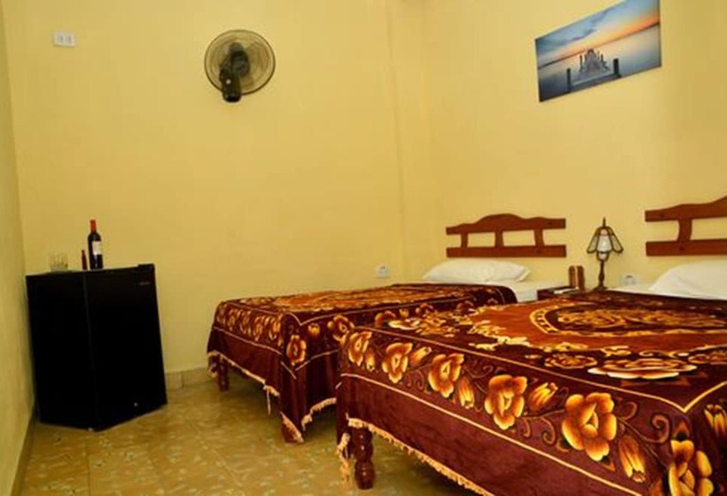 پانسیون Hostal Santa Teresa