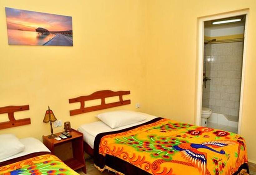 پانسیون Hostal Santa Teresa