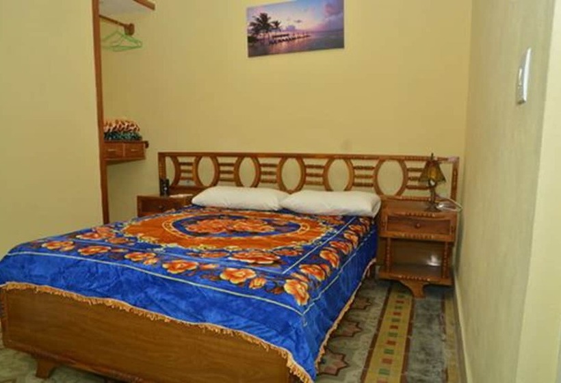 پانسیون Hostal Santa Teresa