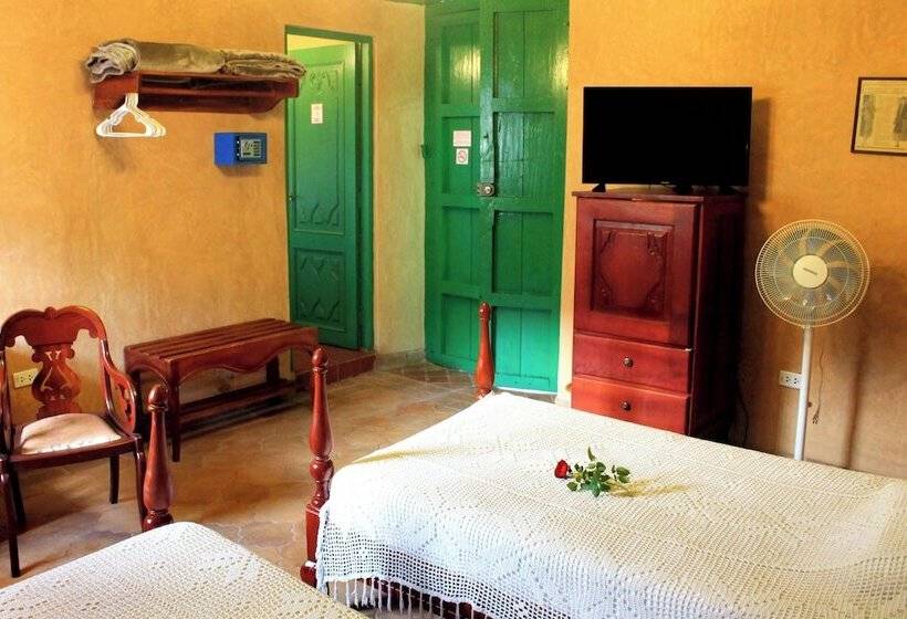 پانسیون Lola Trinidad