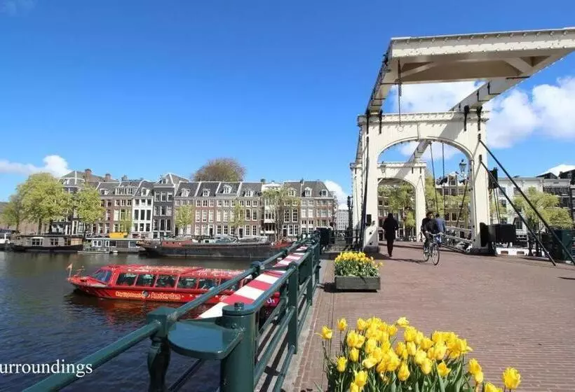 Aamiaismajoitus (B&B) Luxurious Boutique Suite In City Center