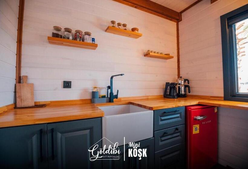 مبيت وإفطار Sapanca Göldibi Suit Bungalov