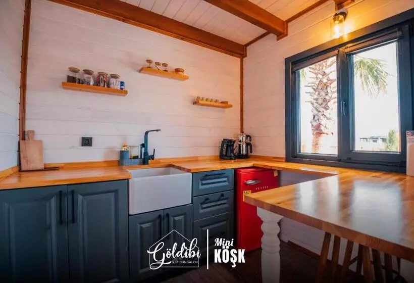 Aamiaismajoitus (B&B) Sapanca Göldibi Suit Bungalov