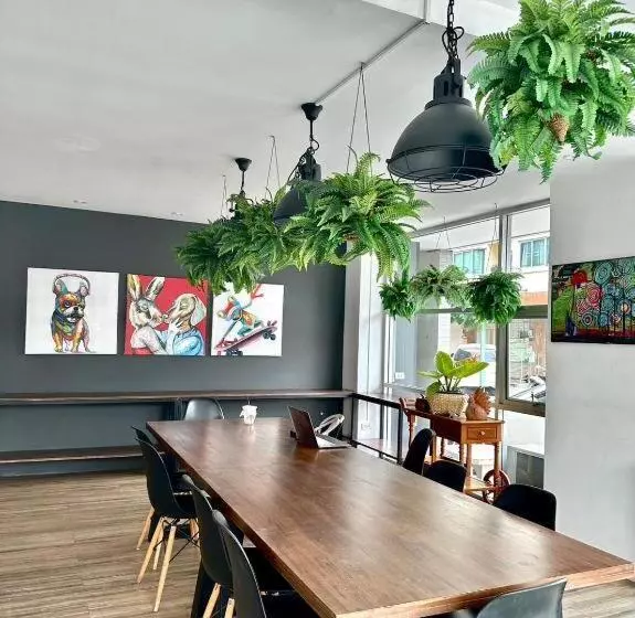 Br Hotel & Residence