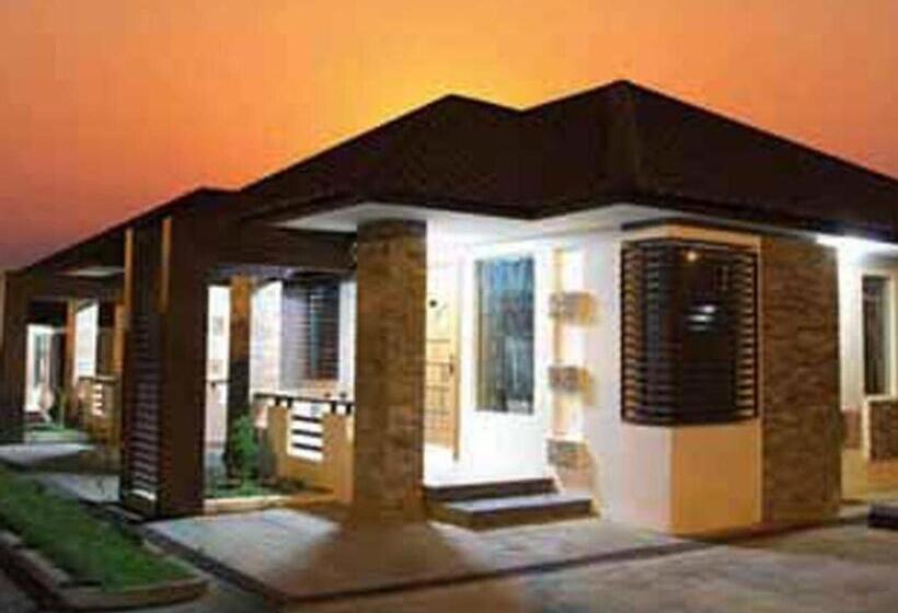 هتل Aye Chan Thar