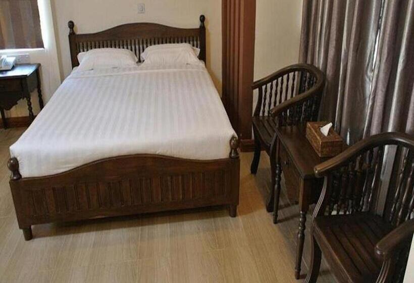 هتل Aye Chan Thar