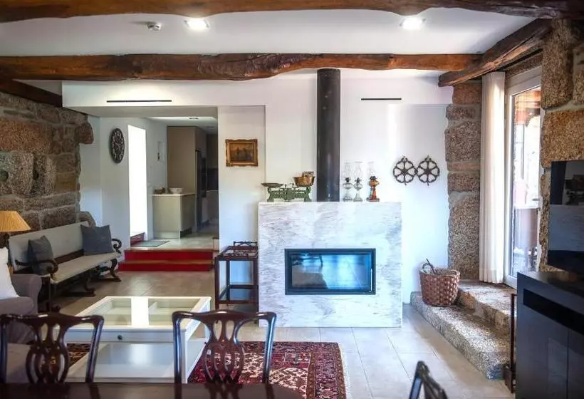 ホテル Casa Da Corredoura Turismo Rural