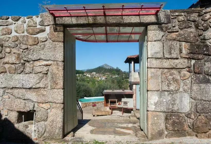ホテル Casa Da Corredoura Turismo Rural