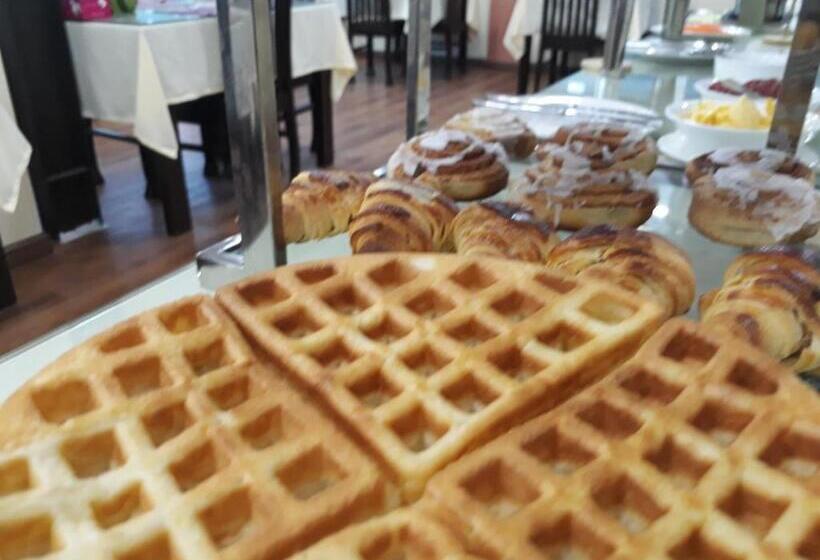 هتل Immana Grand Inle