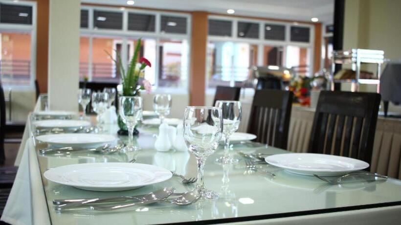 هتل Immana Grand Inle