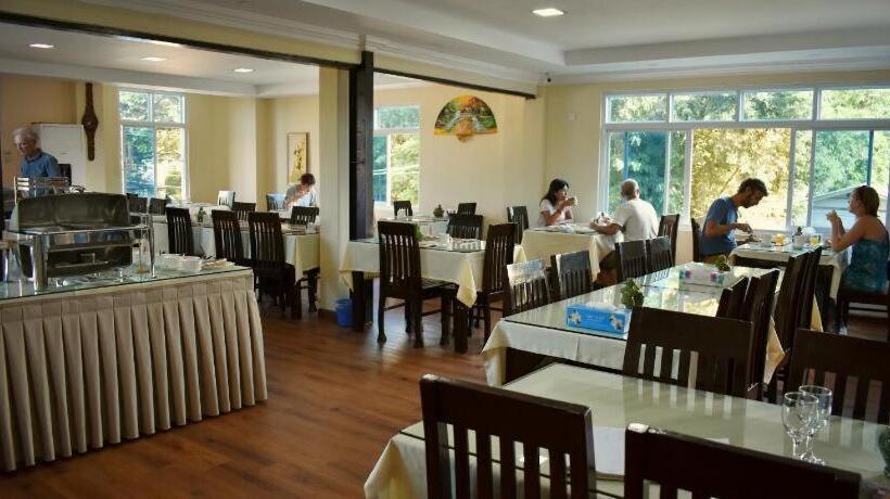 هتل Immana Grand Inle