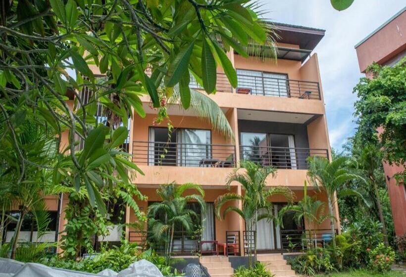 בית מלון כפרי Oyo 567 U Residence