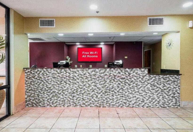 בית מלון כפרי Rodeway Inn