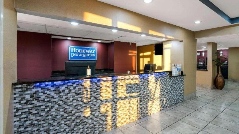 בית מלון כפרי Rodeway Inn