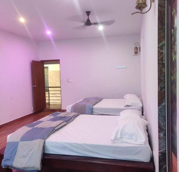 ホテル Shubodaya Grand Residency & Party Hall