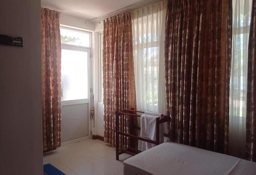 בית מלון כפרי Silver Beach