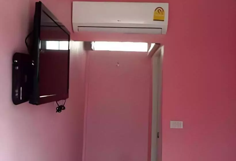 هتل Uii Boutique Place