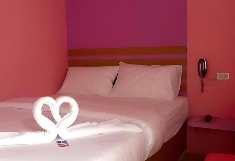 Отель Uii Boutique Place