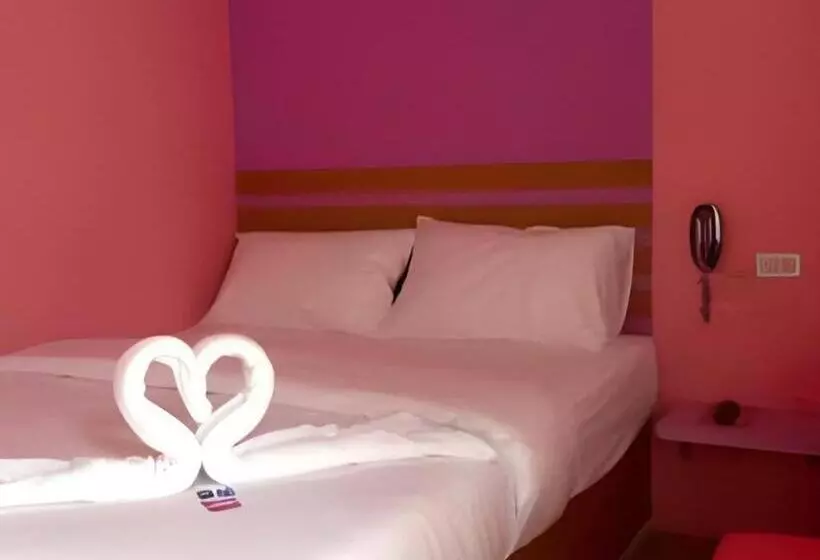 هتل Uii Boutique Place
