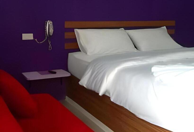 Отель Uii Boutique Place