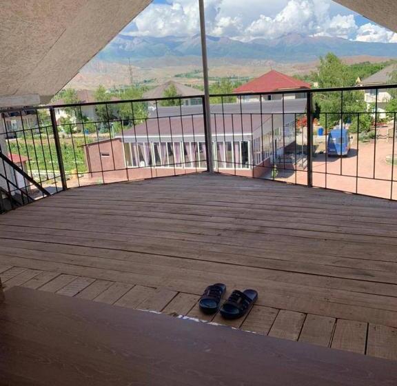 پانسیون айдана