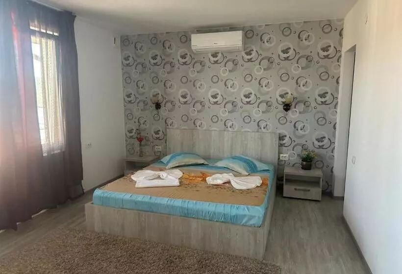 پانسیون Casă Clau