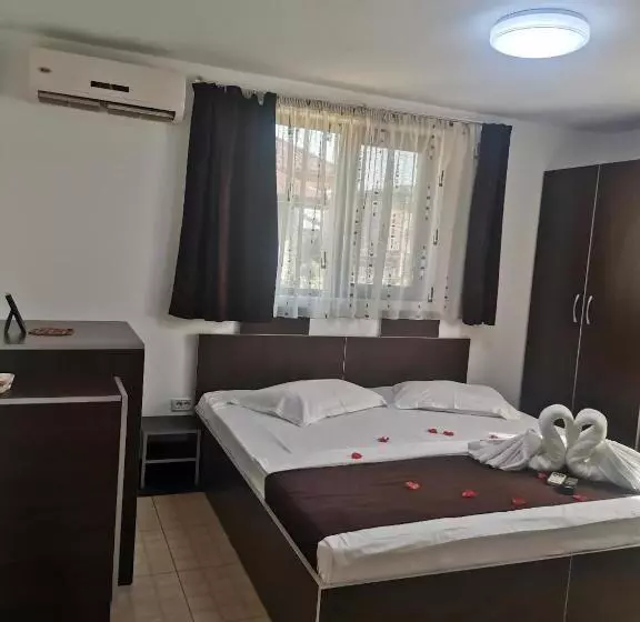 پانسیون Casa Razvan Eforie Nord