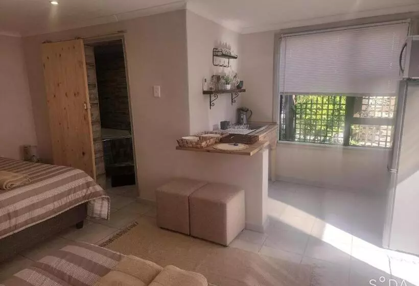 ペンション Opiepad Guesthouse