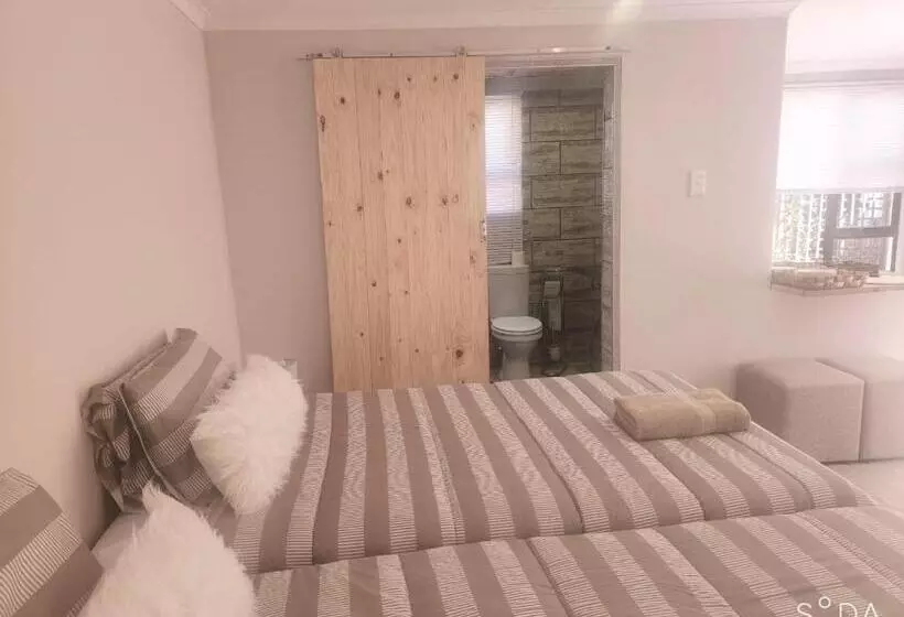 ペンション Opiepad Guesthouse
