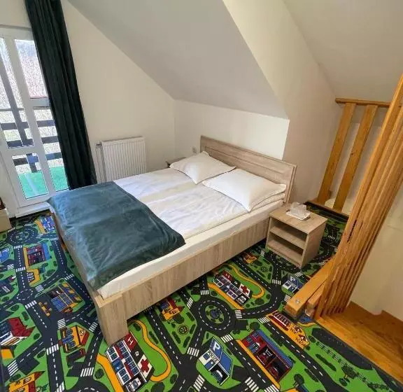 ペンション Vila Niculina