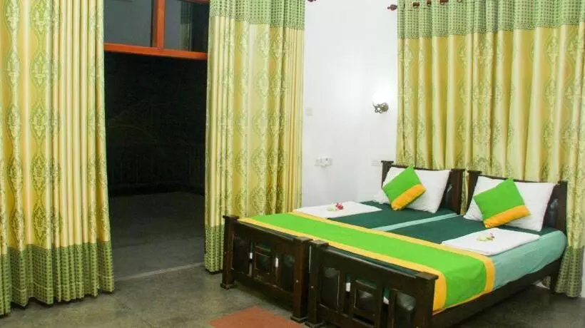 Yala Way Hide Resort