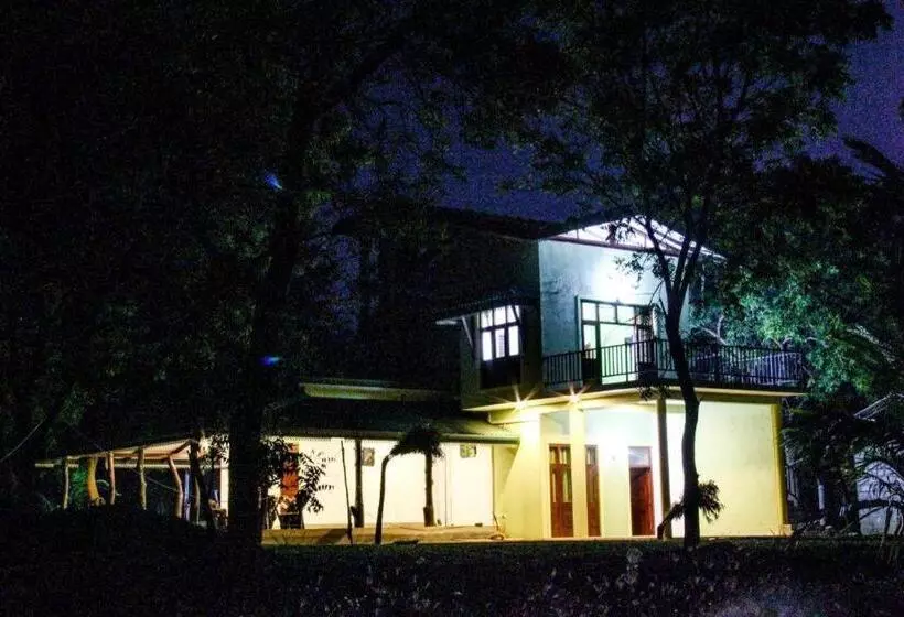 Yala Way Hide Resort