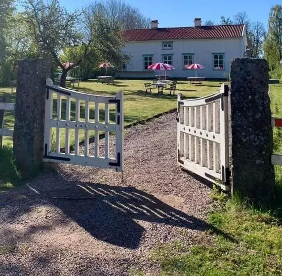 Retkeilymaja Mossebo Gästhem
