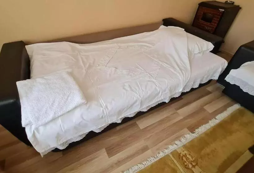 هاستل Prizren Home