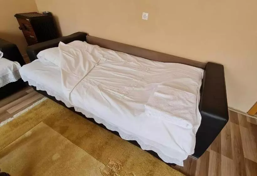 هاستل Prizren Home