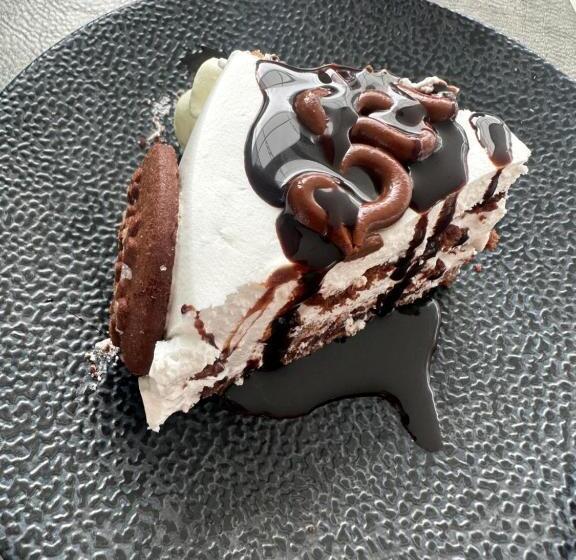 تختخواب و صبحانه Angolo Paradiso