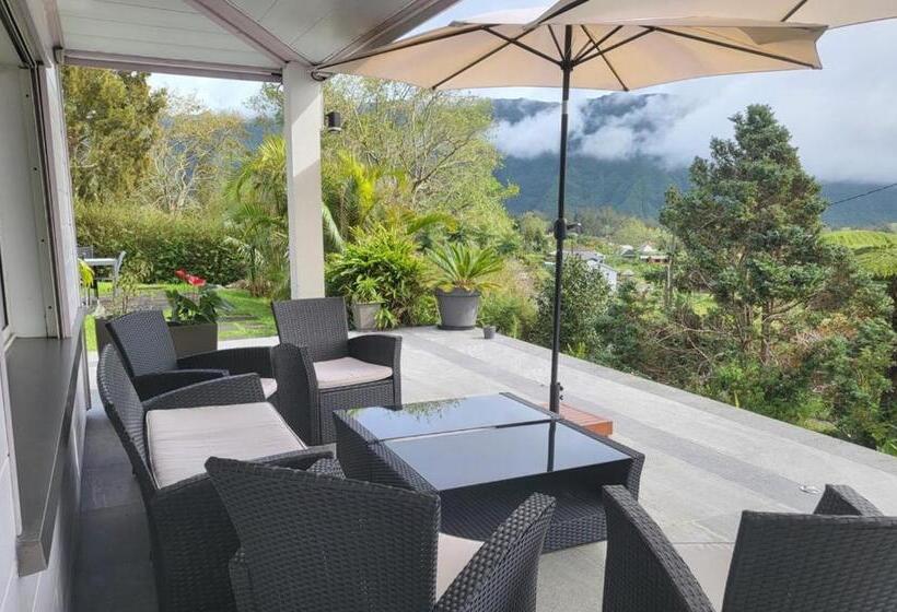 تختخواب و صبحانه Chambre D Hôtes Chez Bea Ch Familiale