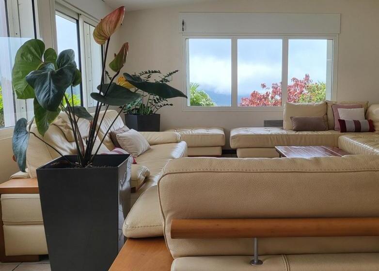 تختخواب و صبحانه Chambre D Hôtes Chez Bea Ch Familiale