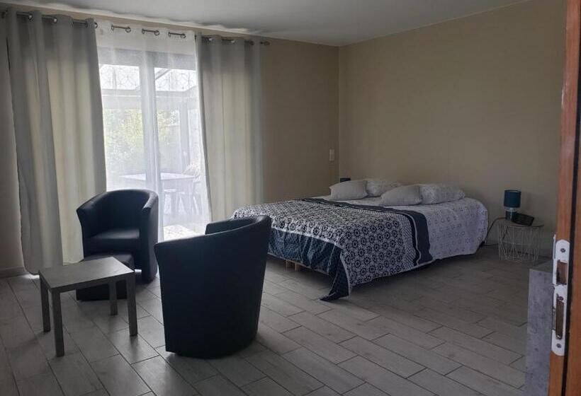 مبيت وإفطار Chambre D Hôtes Jonquières