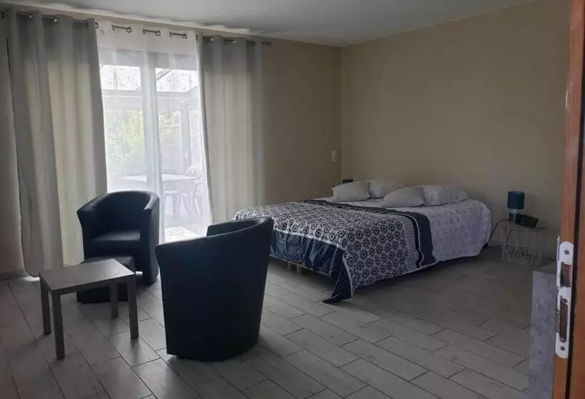 Aamiaismajoitus (B&B) Chambre D Hôtes Jonquières