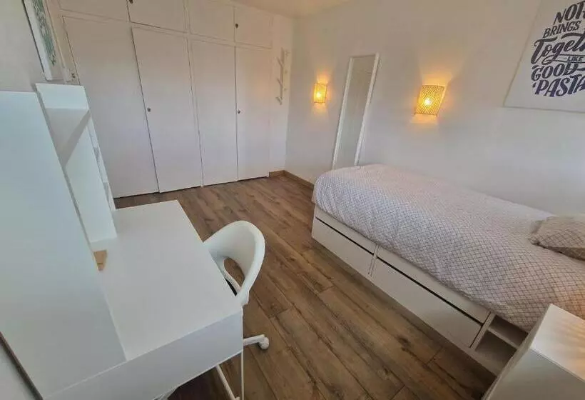 Aamiaismajoitus (B&B) Chambre Quartier Gare Orleans