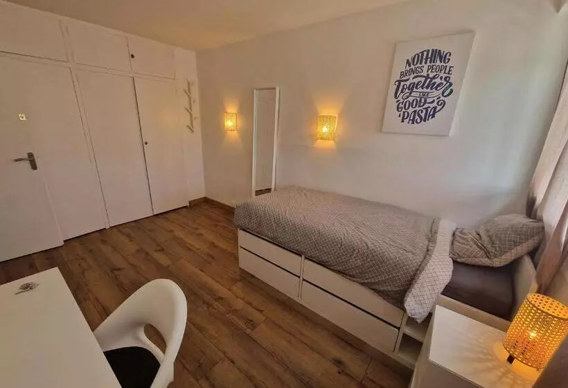Aamiaismajoitus (B&B) Chambre Quartier Gare Orleans