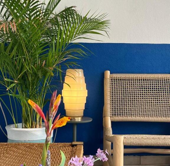 住宿加早餐  Sustai