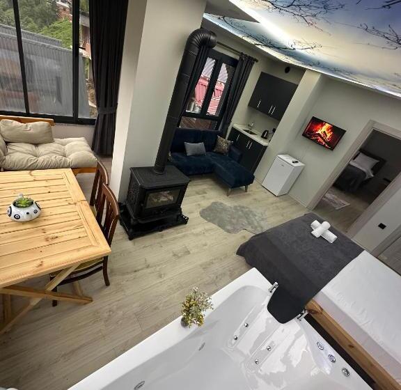 Cayirci Konak Sui̇t Apart