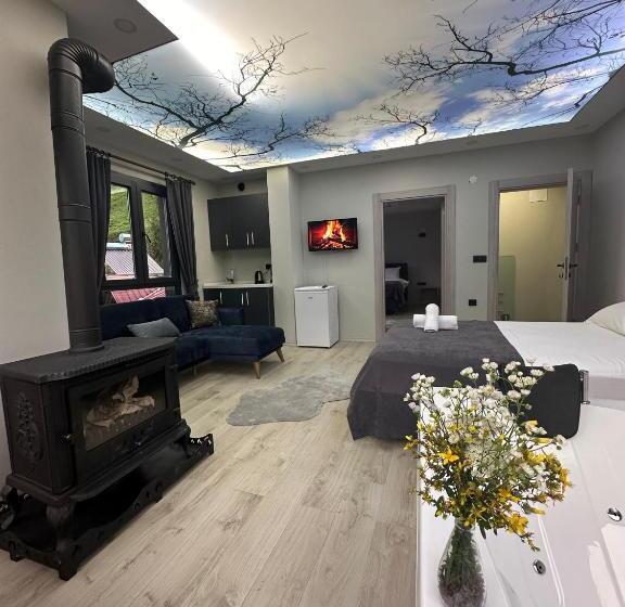 Cayirci Konak Sui̇t Apart