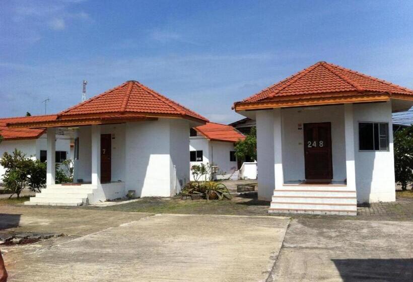 Chumphon Park Resort